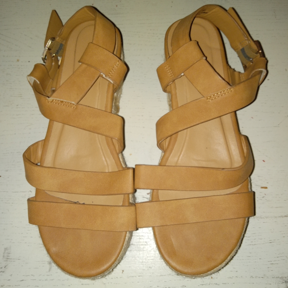 Rogue Infinity-18S Women's Wedge Sandals Sz 7